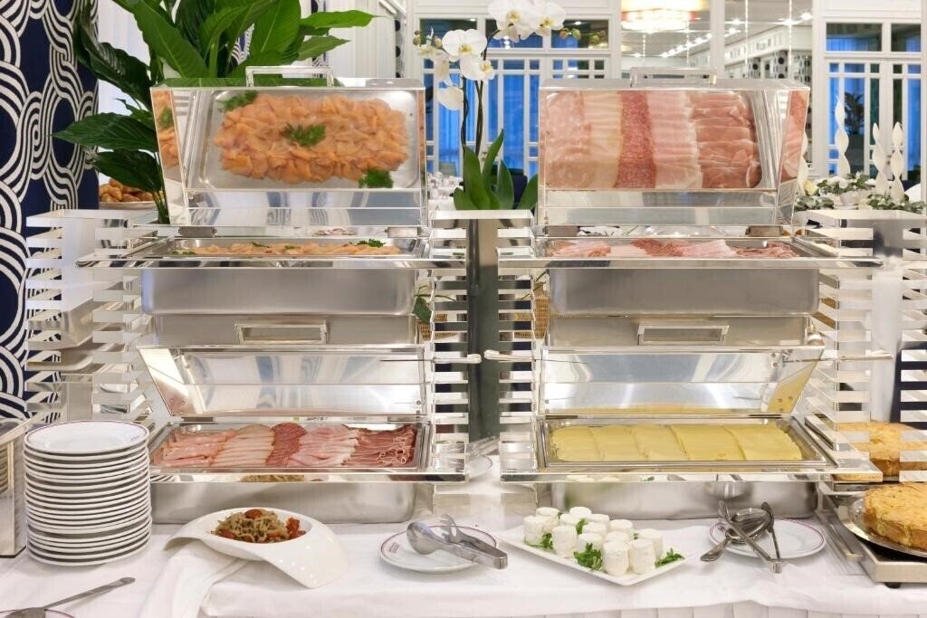 Зображення Continental 4*