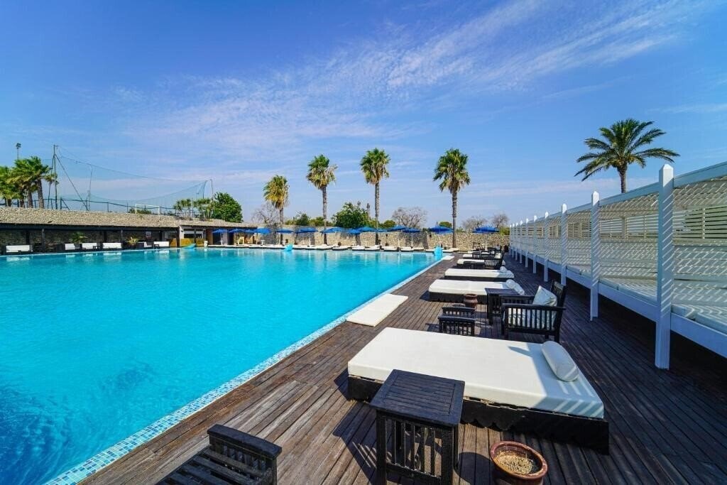 Отель Baia Dei Turchi Hotel 4*