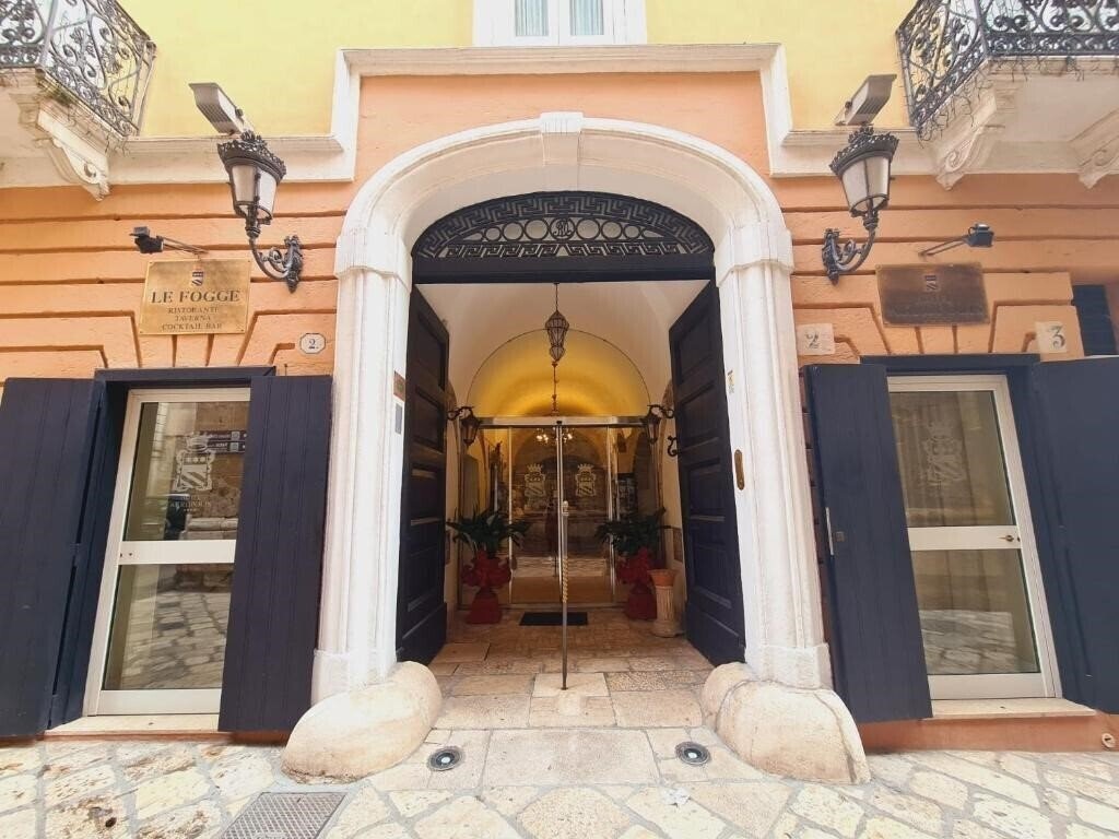 Готель Akropolis Hotel 4*