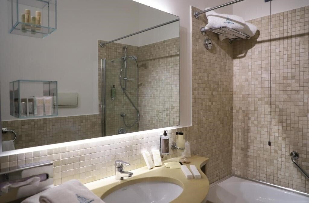 Картинка Palazzo Filisio Hotel (Trani) 4*