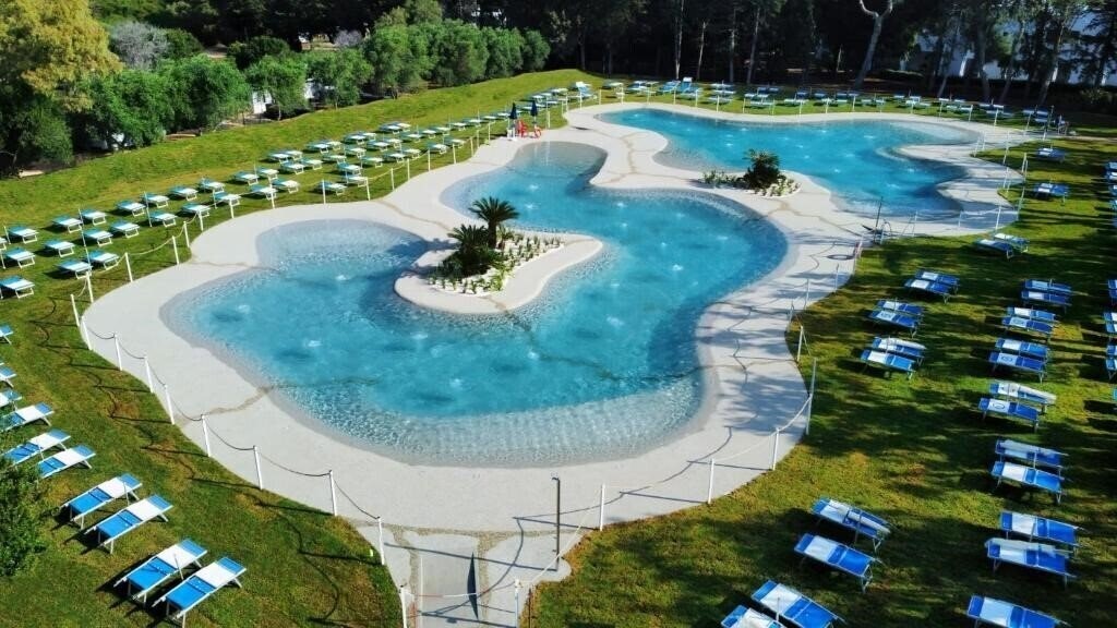 Отель TH Ostuni Ostuni Village 3*