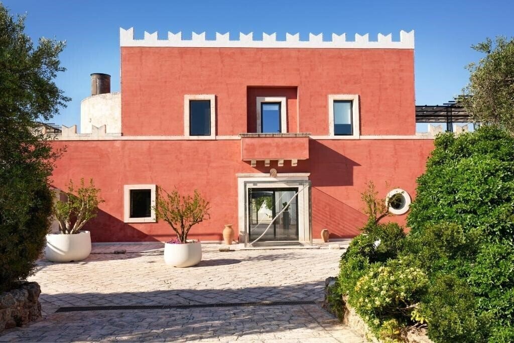 Отель Grand Hotel Masseria Santa Lucia 4*