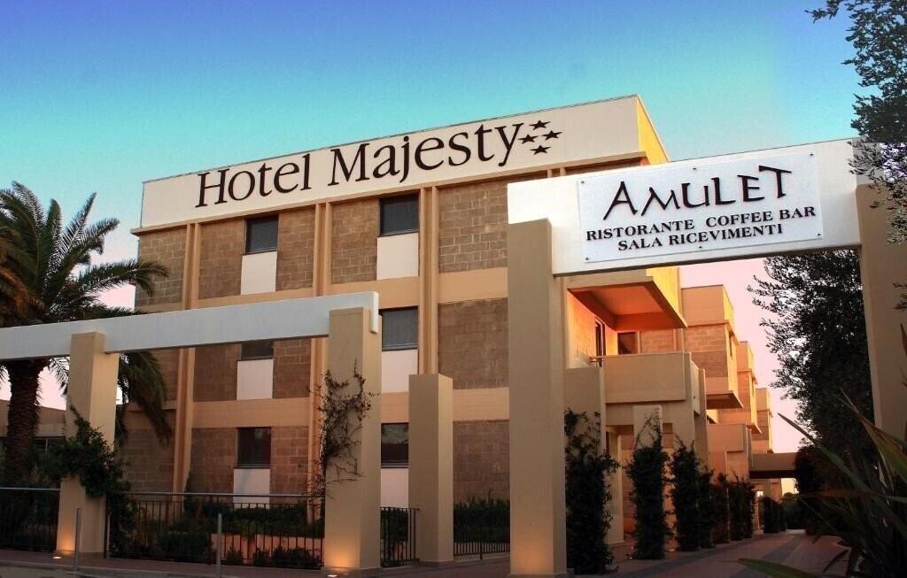 Готель Majesty Bari 4*