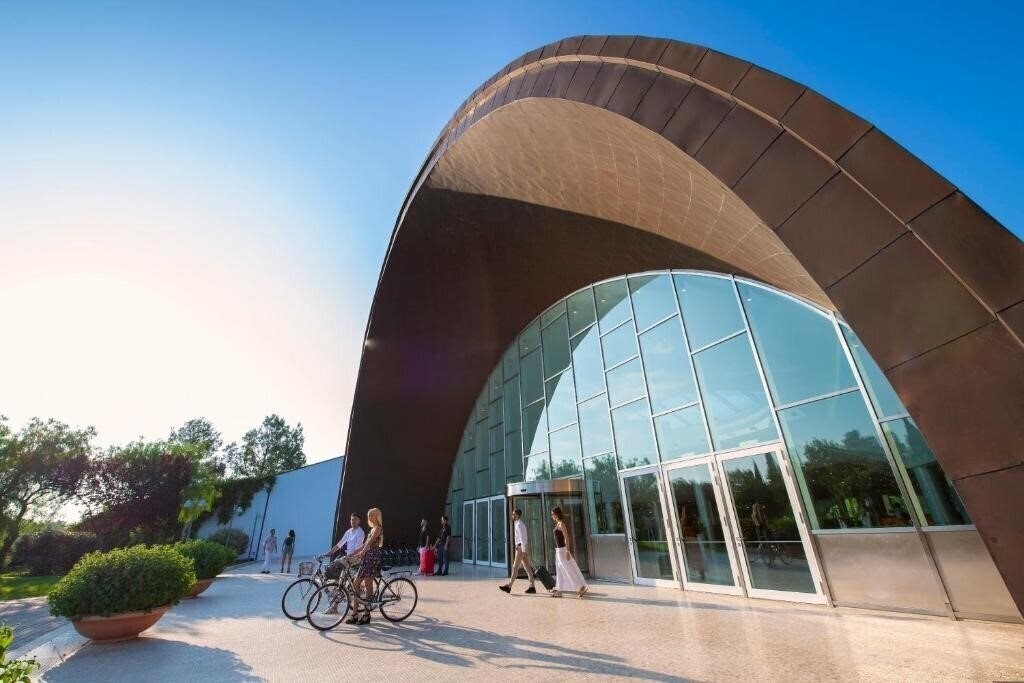 Картинка Calane Village 4*
