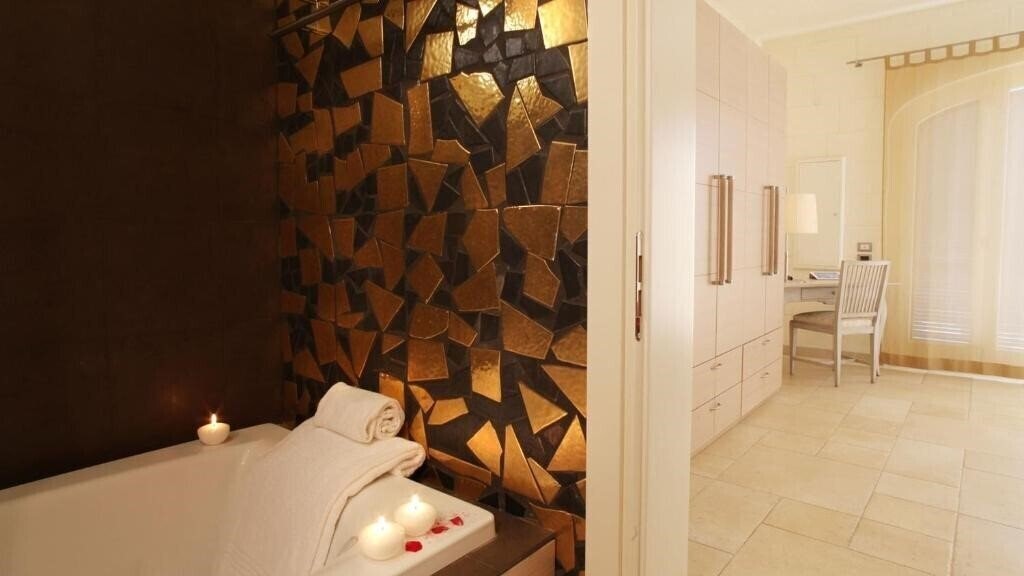 Фотографія Hotel Tenuta Monacelle (Monopoli) 4*