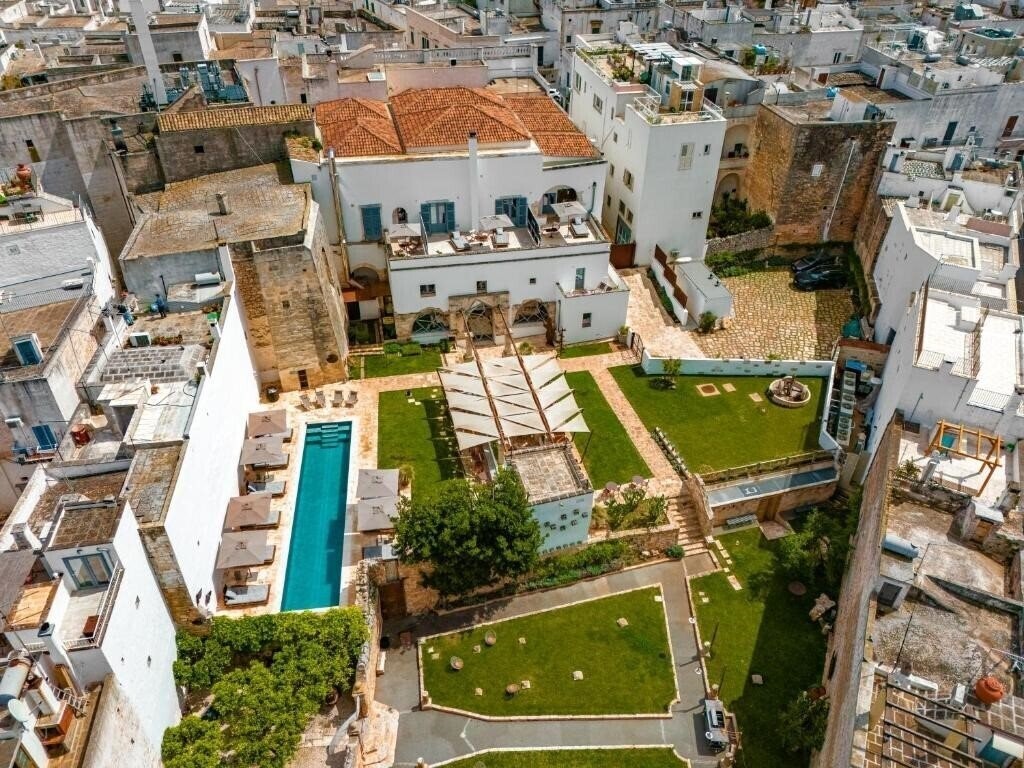 Отель Paragon 700 (Ostuni) 5*