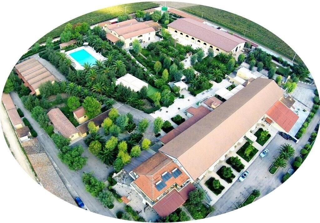 Отель Tenuta San Francesco (Barletta/Trinitapoli) 4*