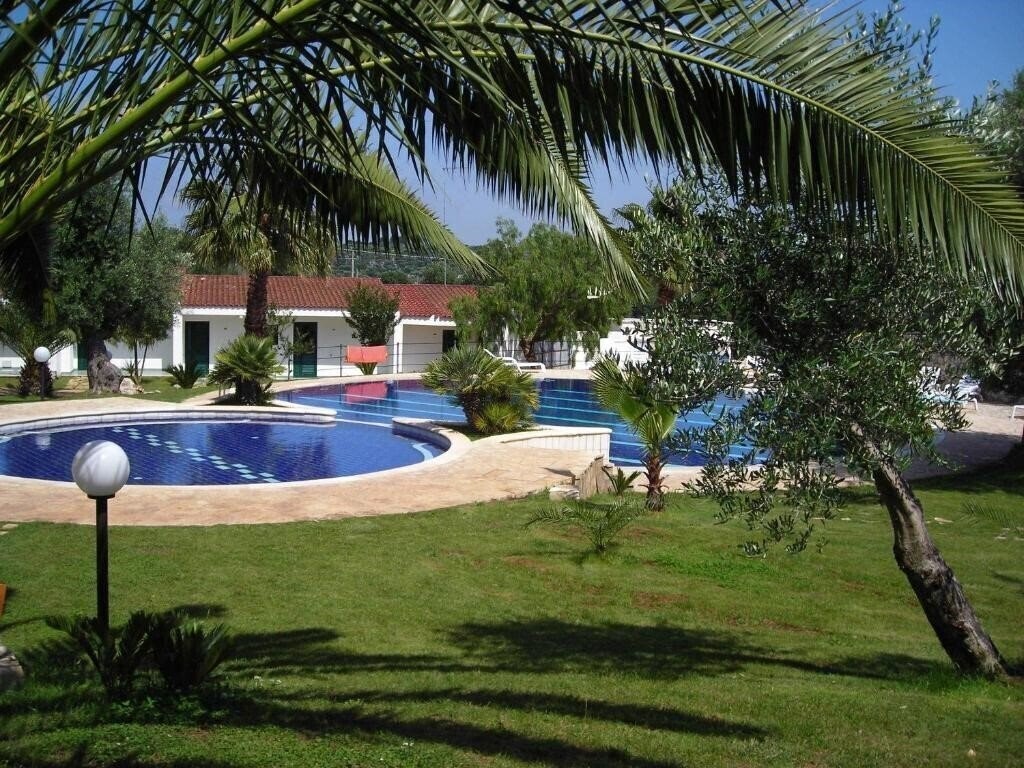 Готель Citta Bianca Country Resort (Ostuni) 4*