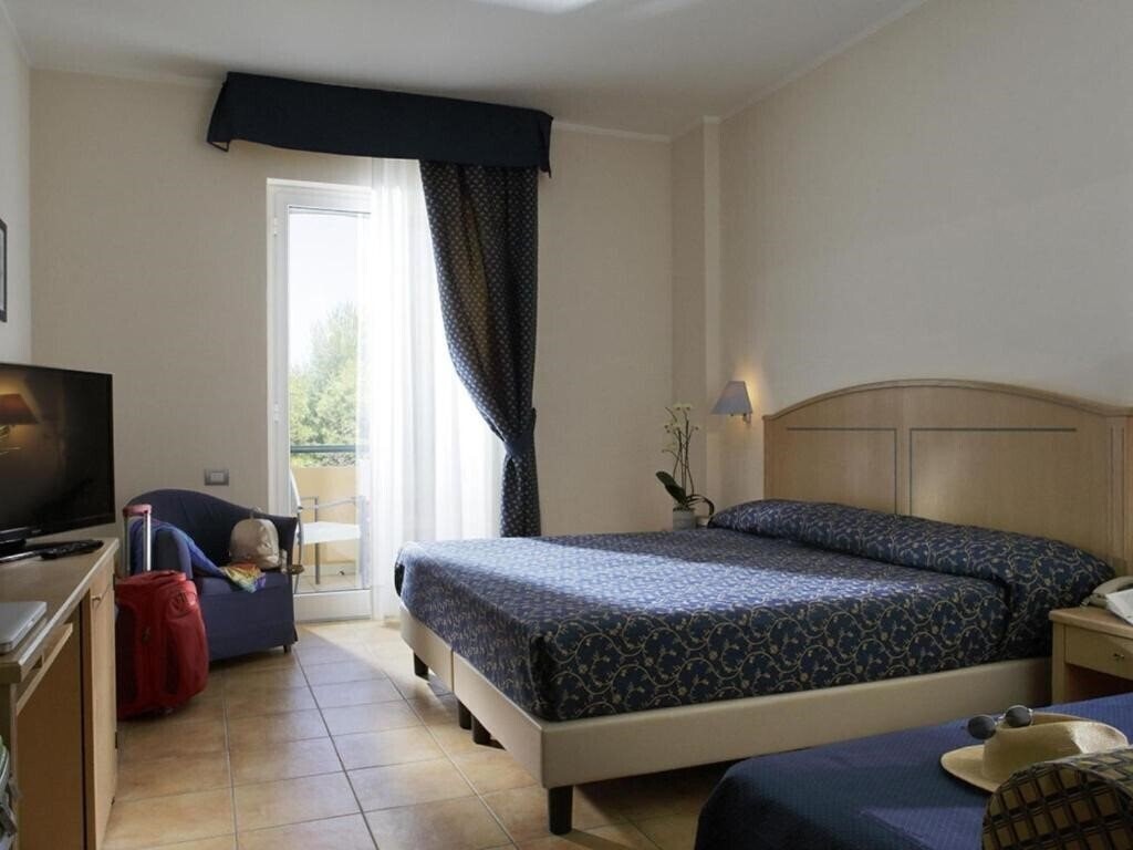 Фото Hotel I Melograni 4*