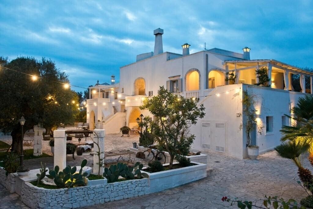 Отель Masseria Salinola (Ostuni) 4*