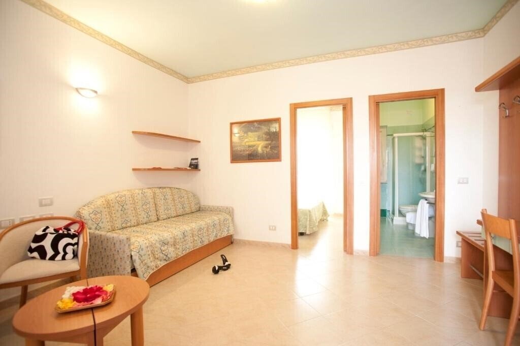 Фотографія Oasi Club Hotel (Vieste) 4*