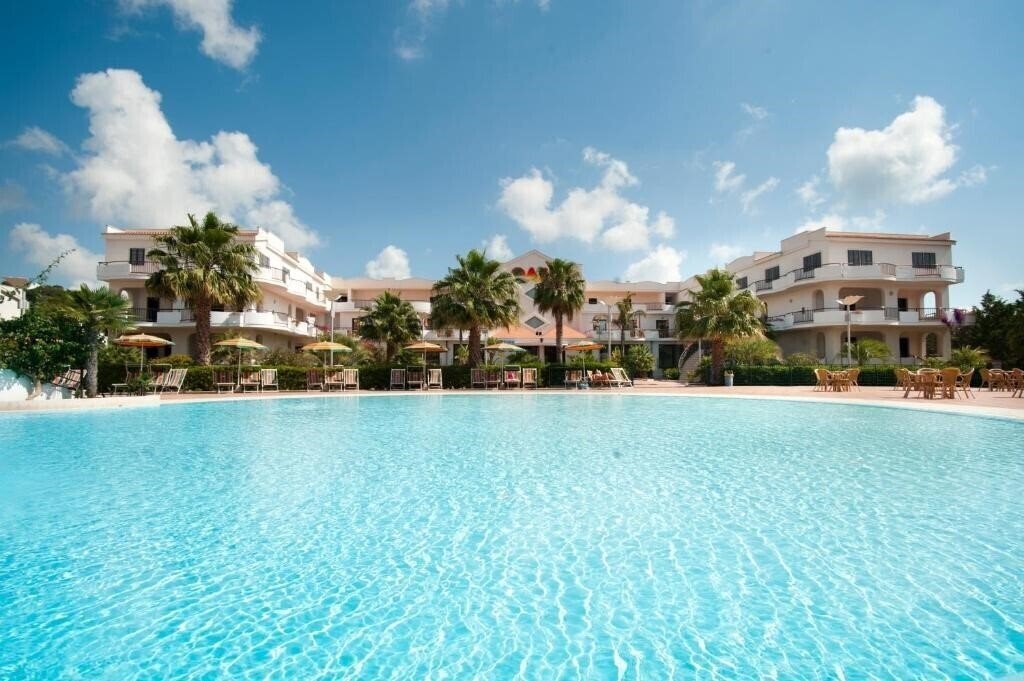 Зображення Oasi Club Hotel (Vieste) 4*