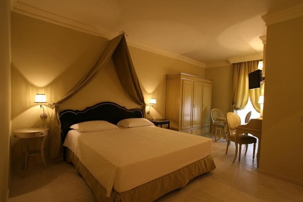 Готель Palace Vieste 4*
