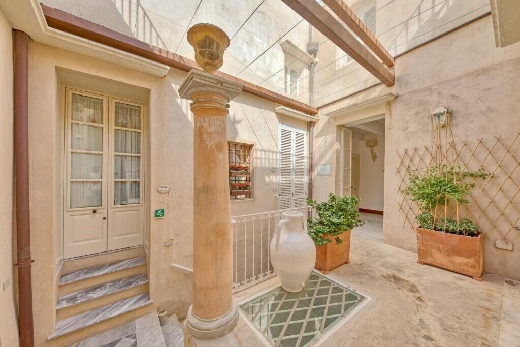 Фото Palazzo Mosco Inn (Gallipoli) 4*