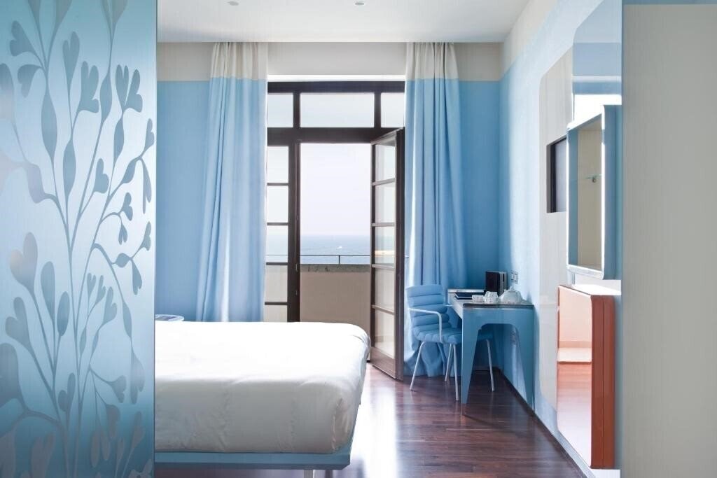 Фото Jr Grande Albergo Delle Nazioni 5*