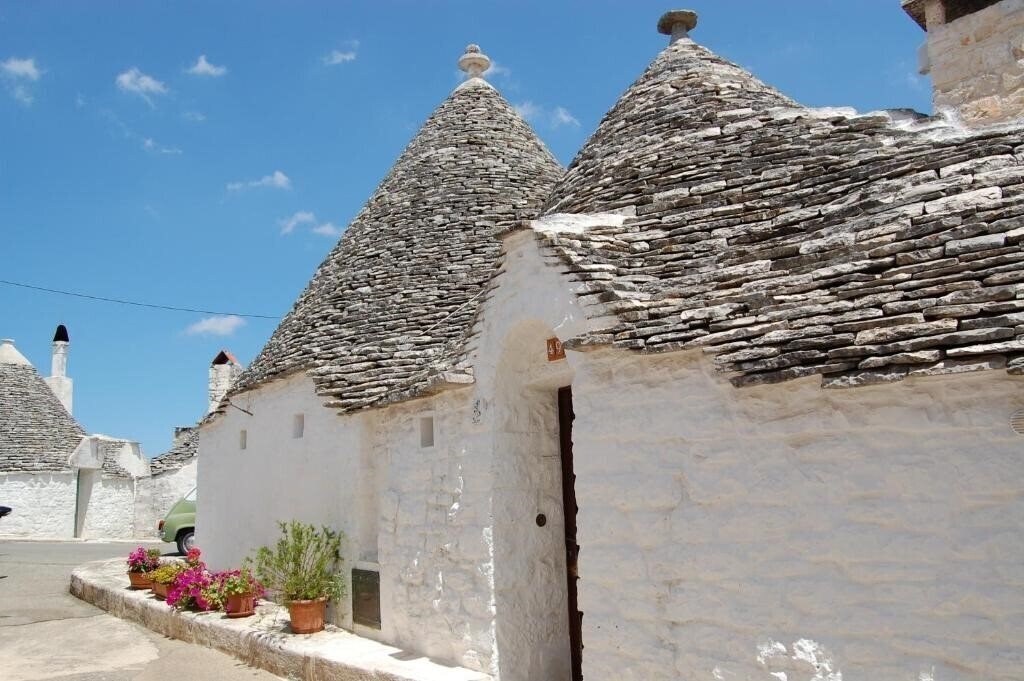Изображение Trulli Holiday 3*