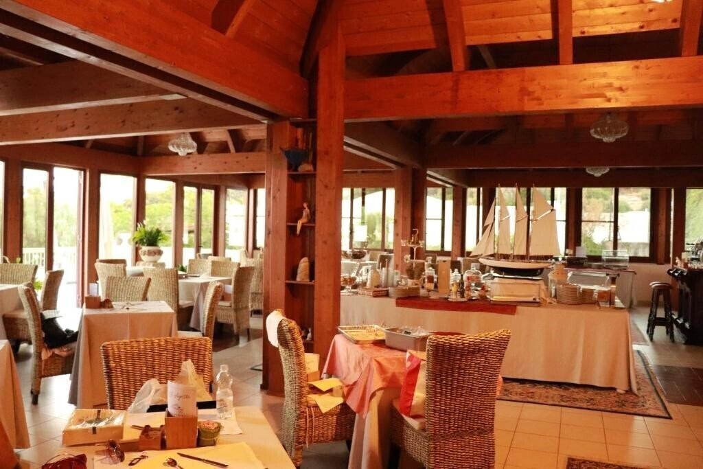 Картинка Hotel Il Castellino Relais (Vieste) 3*