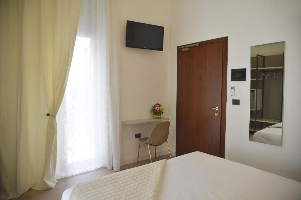 Фото Hotel Torino (Brindisi) 3*