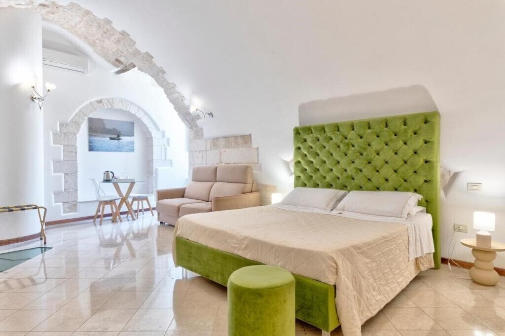 Отель La Terra (Ostuni) 4*