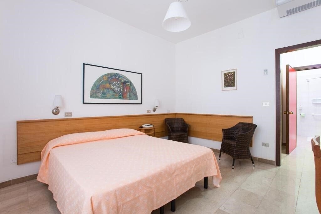 Фото Mediterraneo (Vieste) 4*