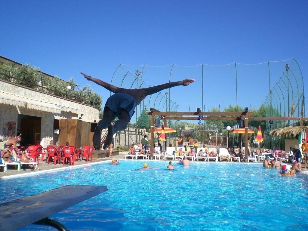 Готель Villaggio Turistico Defensola (Vieste) 3*