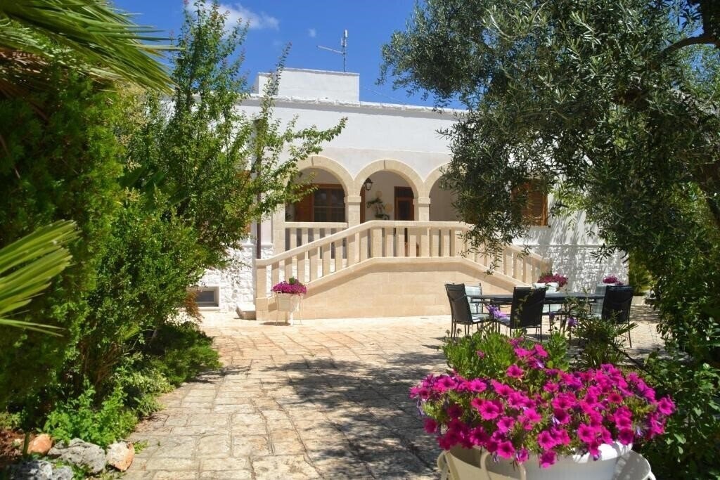 Отель Agriturismo Salinola (Ostuni) 4*