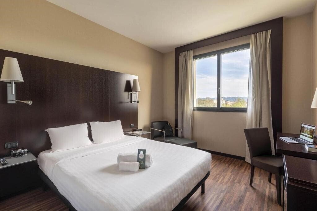 Отель Ac Arezzo 4*