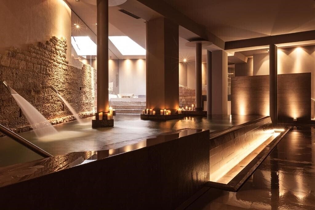 Отель Nun Assisi Relais & SPA Museum 5*