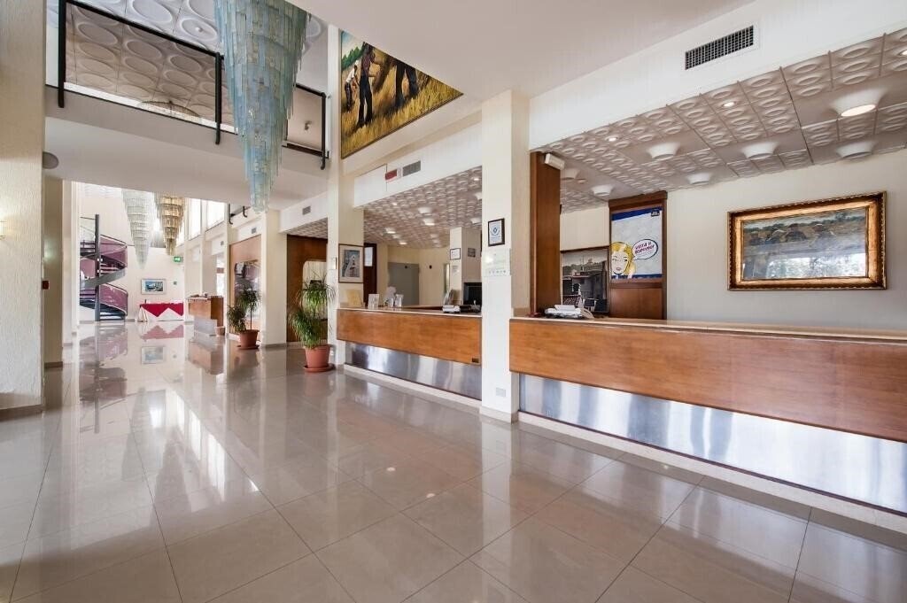 Фото Hotel HR 4*