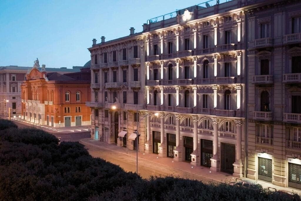 Готель JR Hotels Oriente Bari 4*