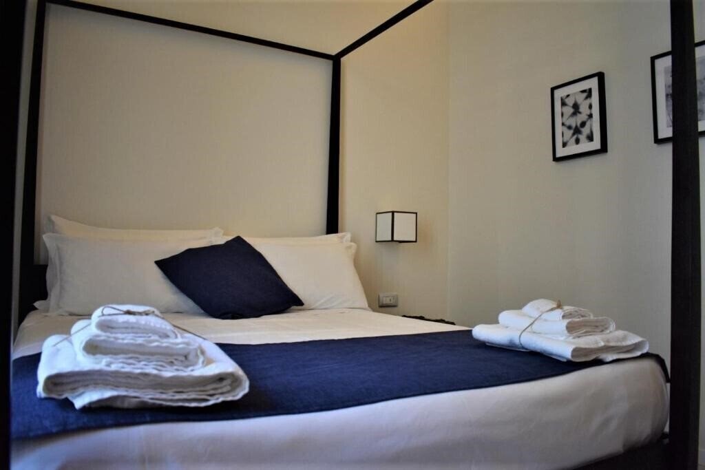 Картинка Gatto Bianco Duchessa 3*