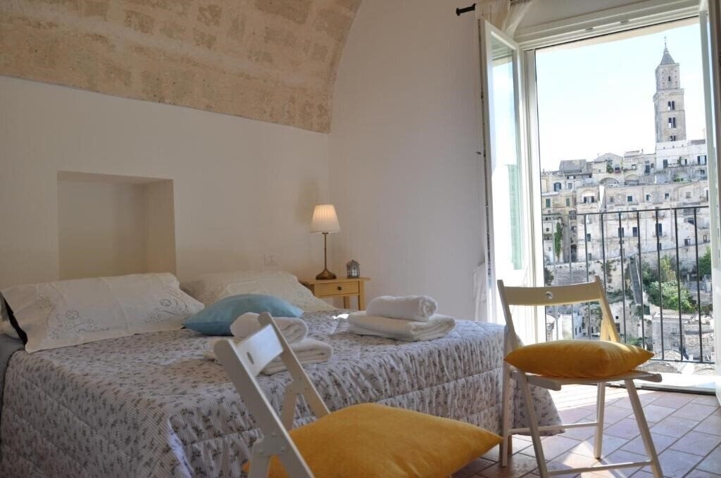 Отель Roseus La Casa Vacanze nei Sassi 3*