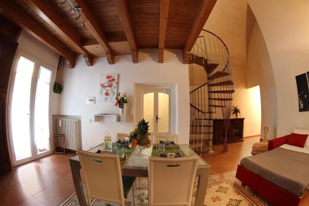 Фото L'alloro Casa Vacanza 4*