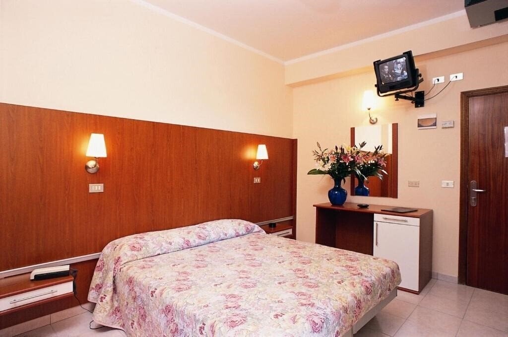 Отель Park Hotel Miriam 3*