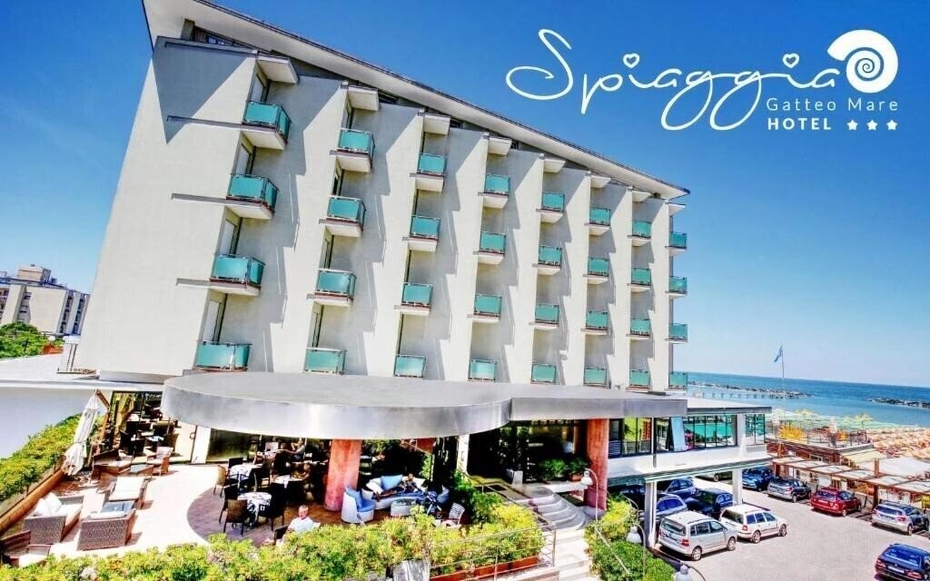 Отель Royal Spiaggia Hotel 3*