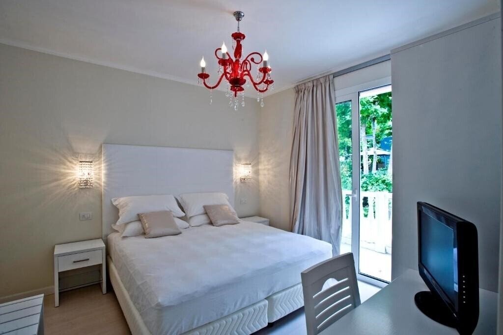 Фото Mediterraneo Club Benessere Hotel 4*