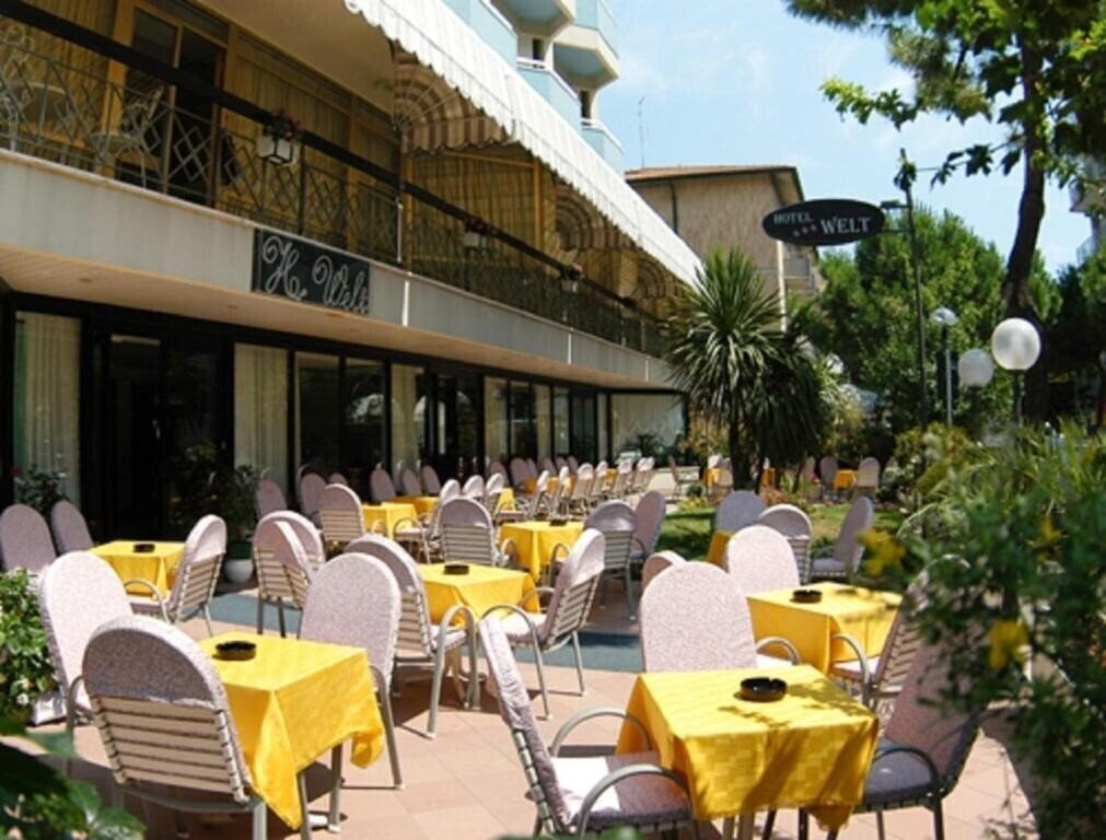 Отель Welt Hotel 3*
