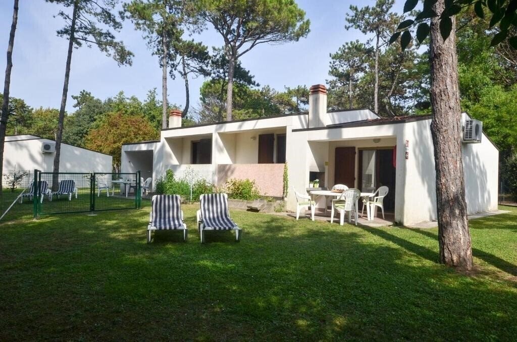 Готель Villaggio Paradiso 4*