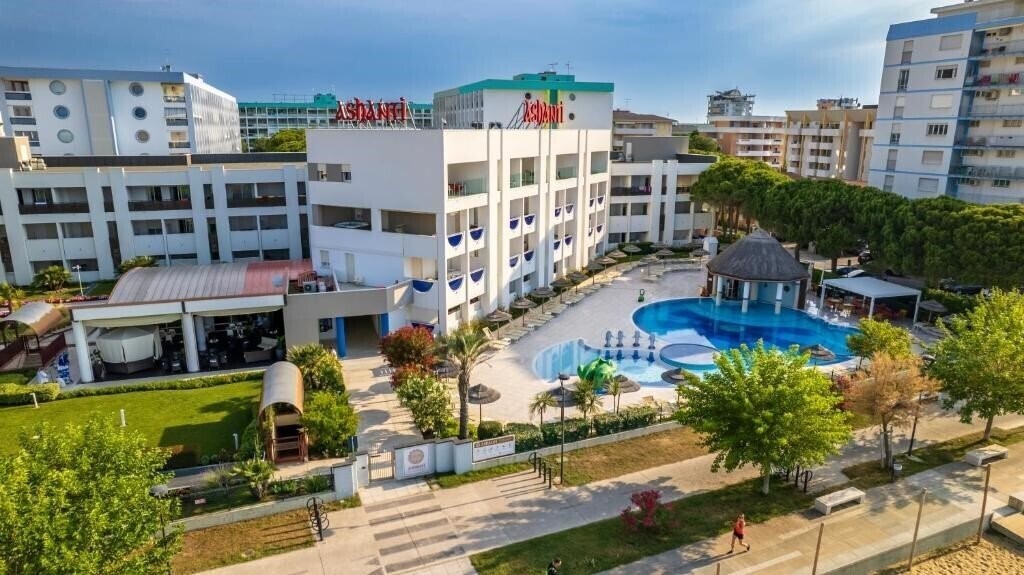 Фотография Ashanti Aparhotel Welness & SPA 3*