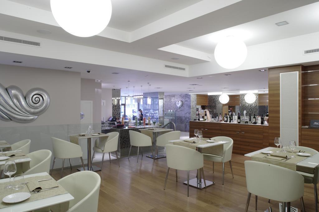 Фотографія 4 Viale Masini Design Hotel 4*