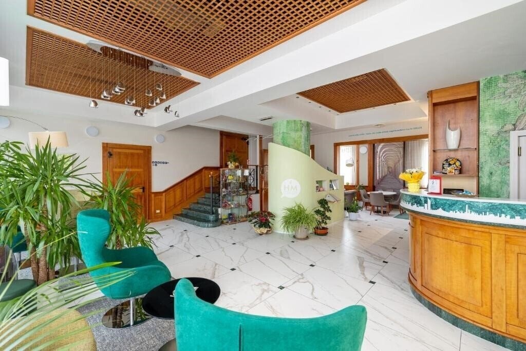 Отель Maggiore Hotel 3*