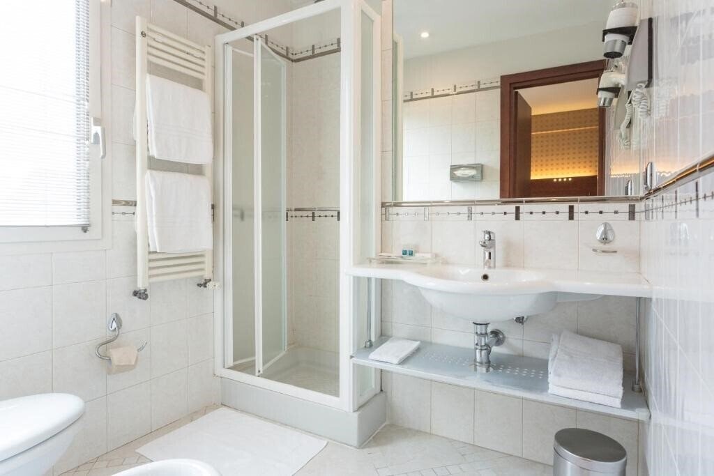 Фото Hotel Millenn Bologna 3*