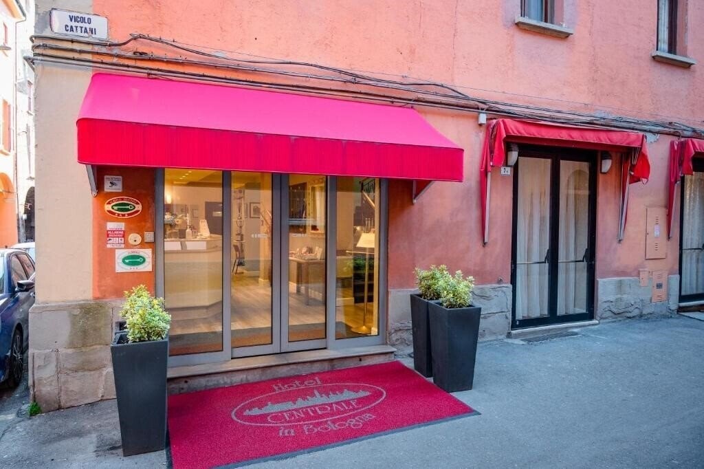 Отель Albergo Centrale Bologna 3*