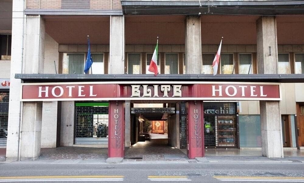 Готель Grand Hotel Elite 4*