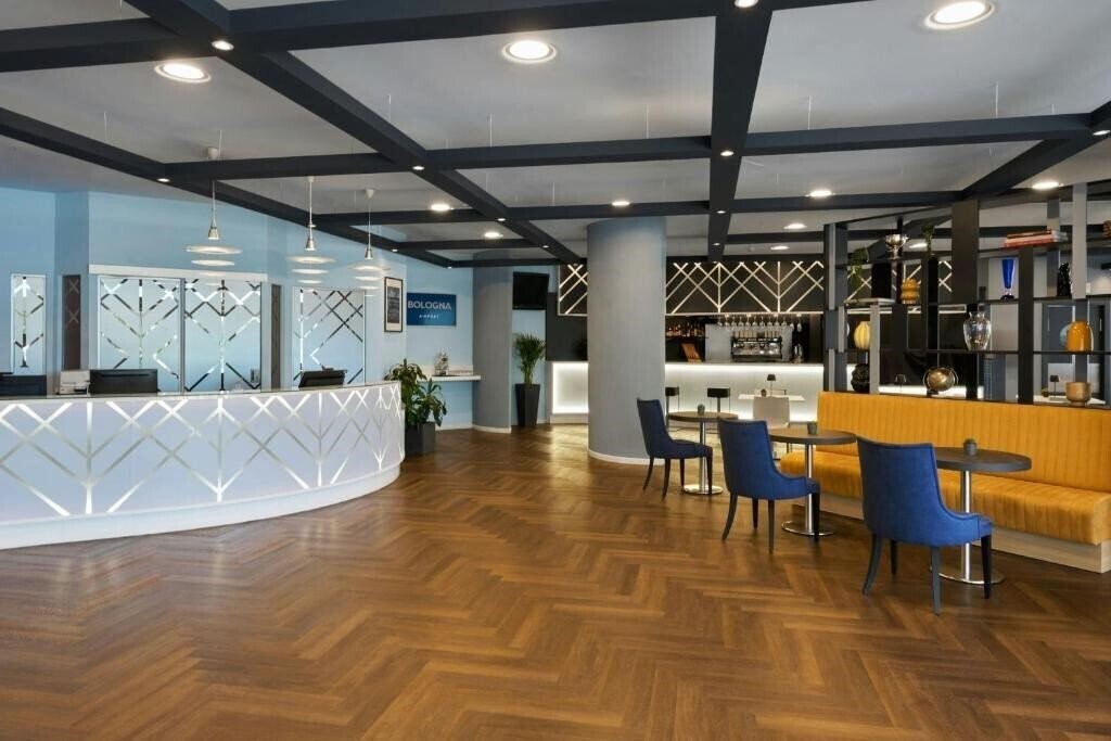 Готель Four Points Flex by Sheraton Bologna Airport 4*