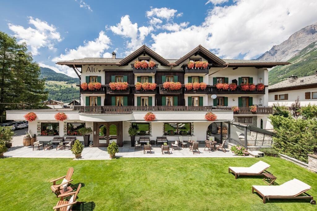 Готель Alu 3*