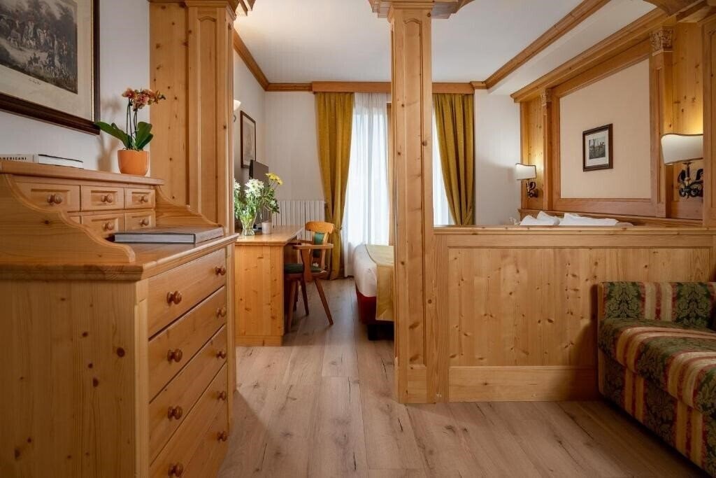 Фото Hotel Cristallo Bormio 4*