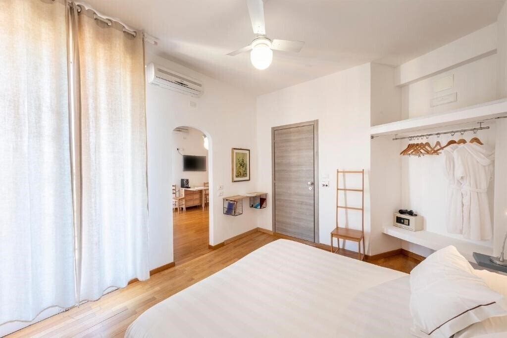 Фото Hotel San Michele Liguria 3*