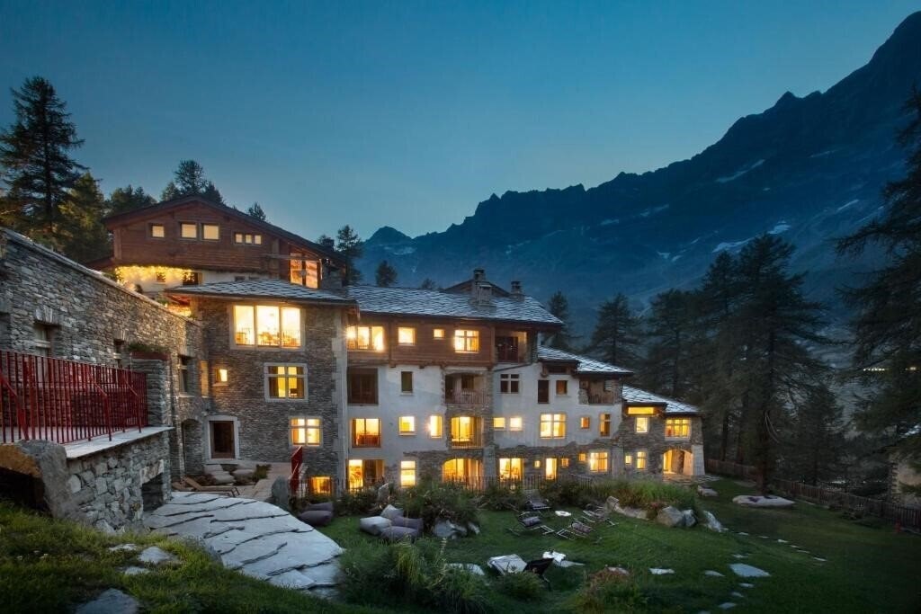 Фотографія Saint Hubertus Resort 4*