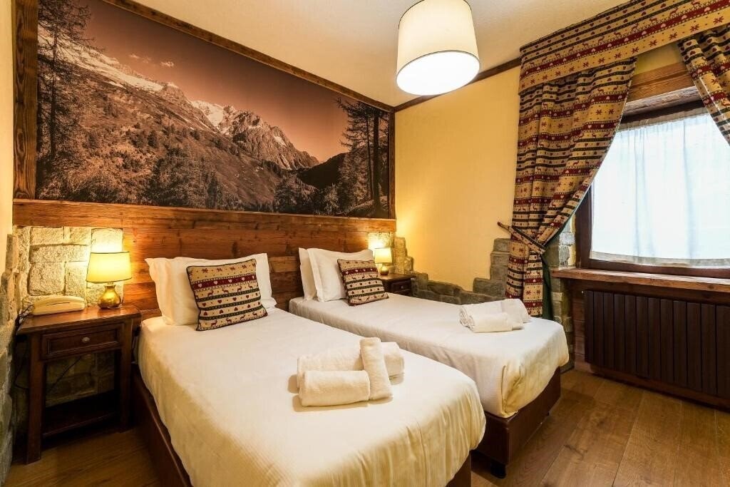 Фото Jumeaux 3*